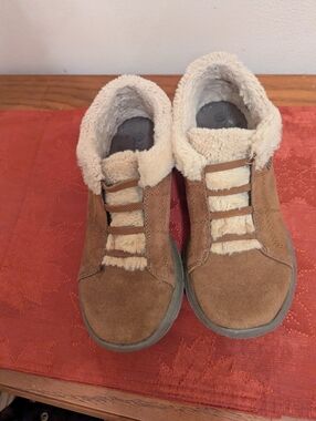 Bzees Fur Lined Shoes